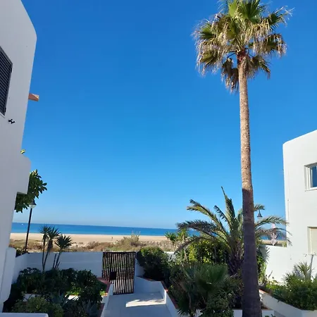 Piscina, Wifi, Patio Con Vistas